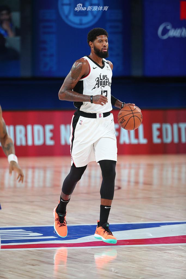 职业赛场充 职业赛场充