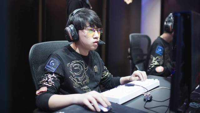 颗璀璨之星 颗璀璨之星